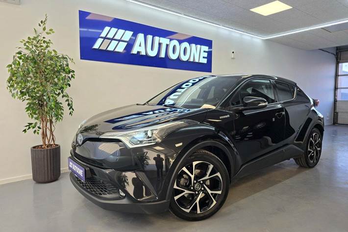 Sort Toyota C-HR fra 2019