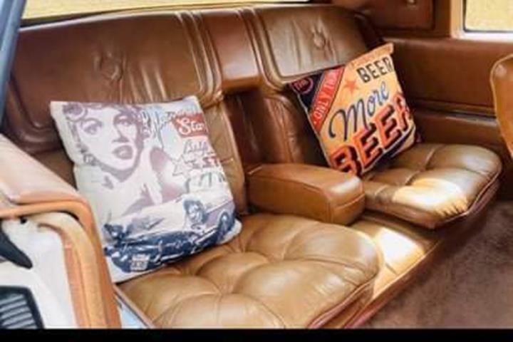 Hvid Cadillac Eldorado fra 1980