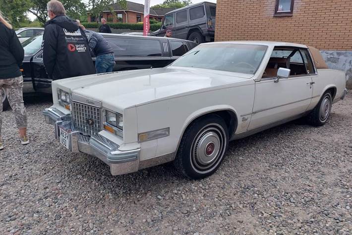 Hvid Cadillac Eldorado fra 1980