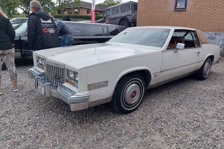 Hvid Cadillac Eldorado fra 1980
