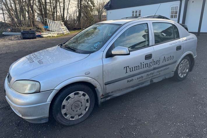 undefined Opel Astra fra 2003 set udefra