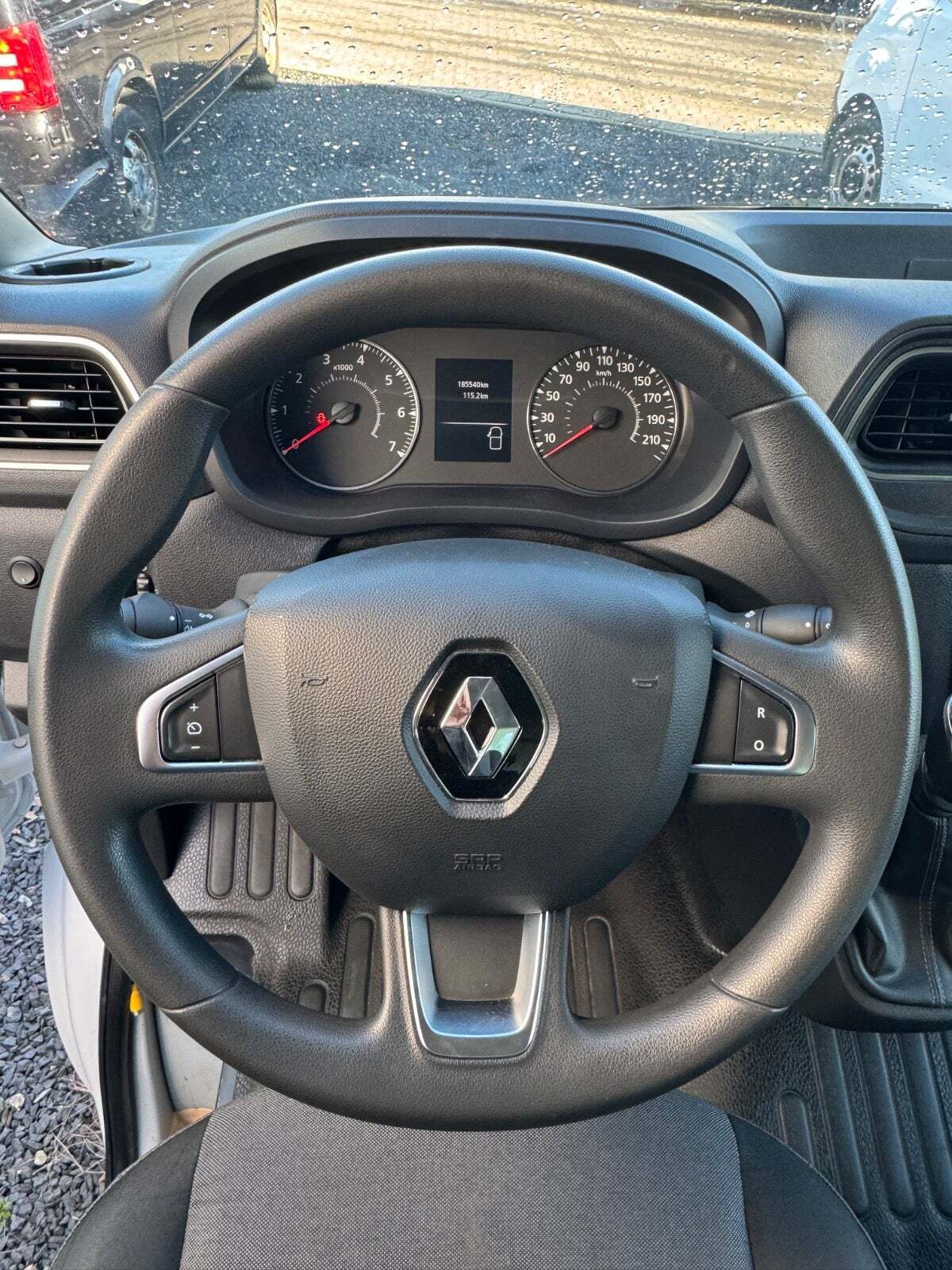 Hvid Renault Master IV T35 fra 2020