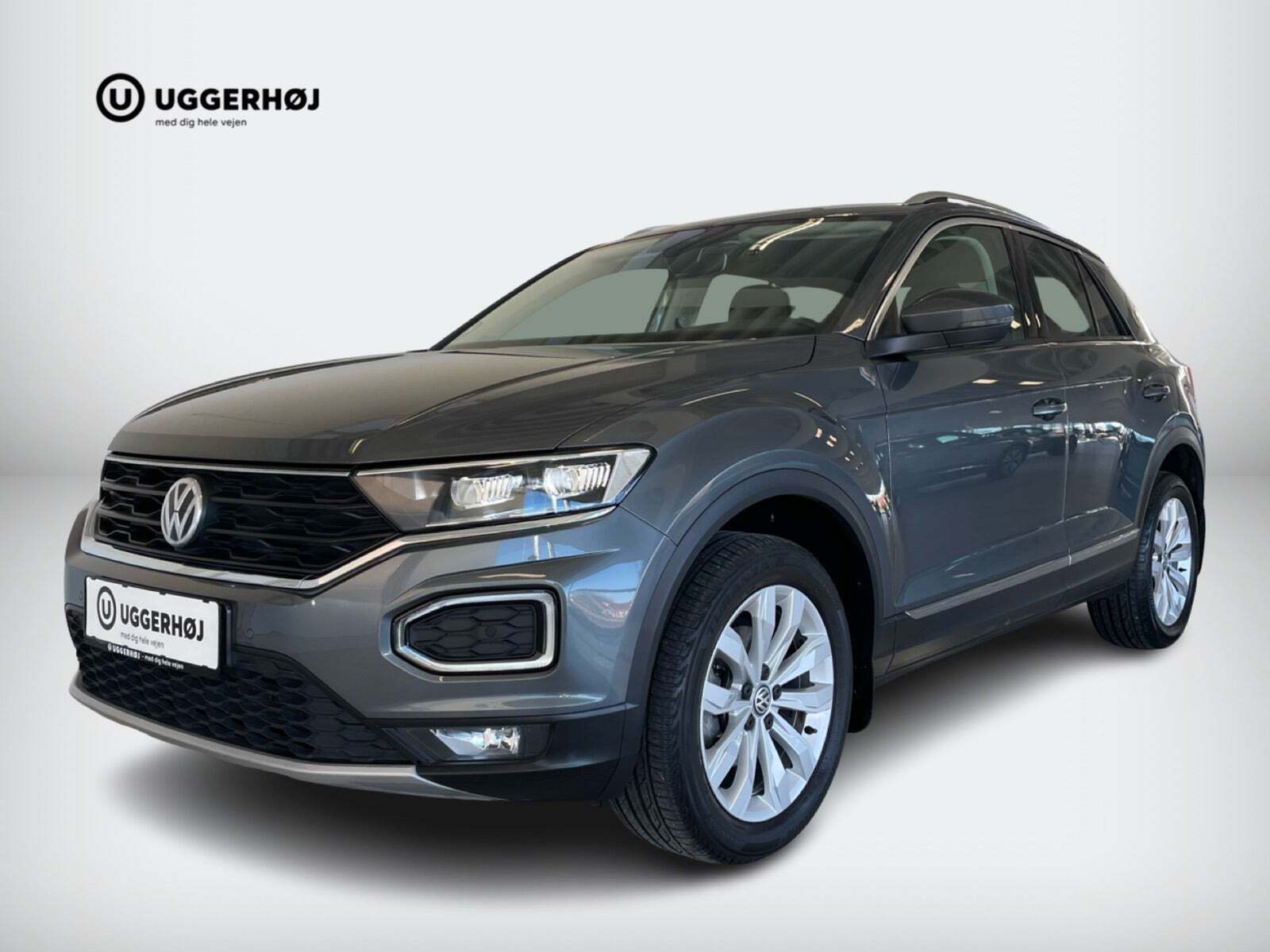 Grå VW T-Roc fra 2019 set udefra