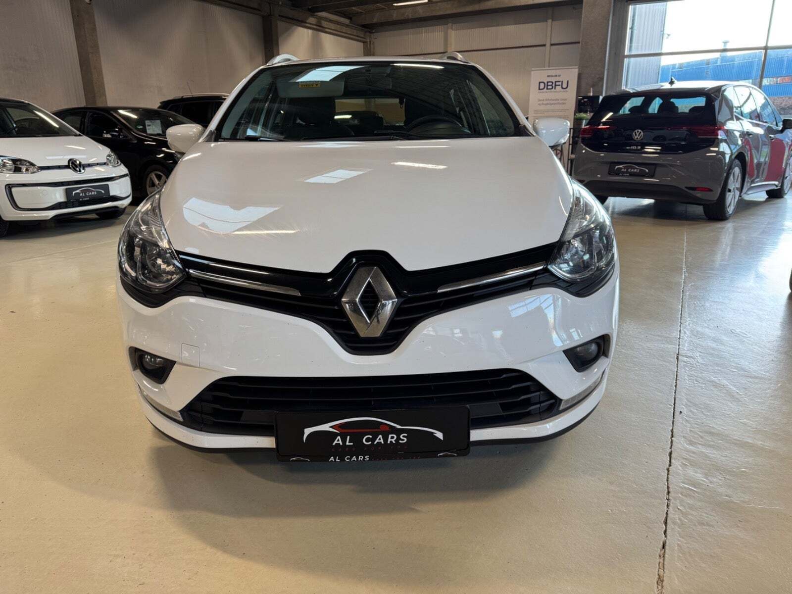 Hvid Renault Clio IV fra 2017