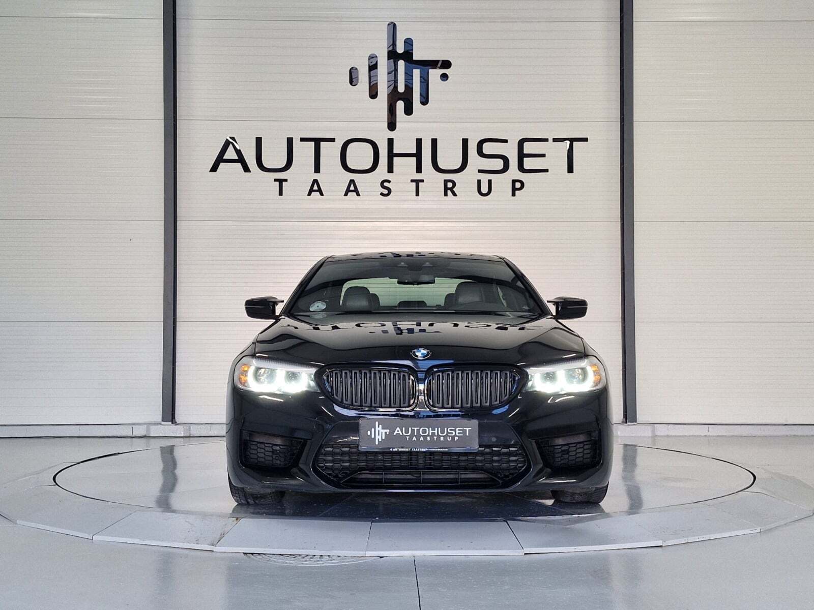 Sort BMW 530i fra 2017