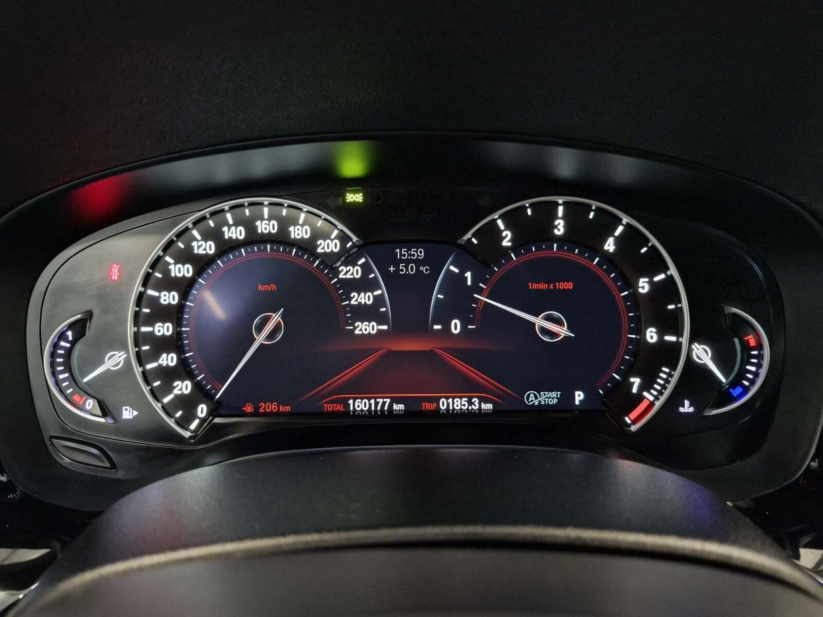Sort BMW 530i fra 2017