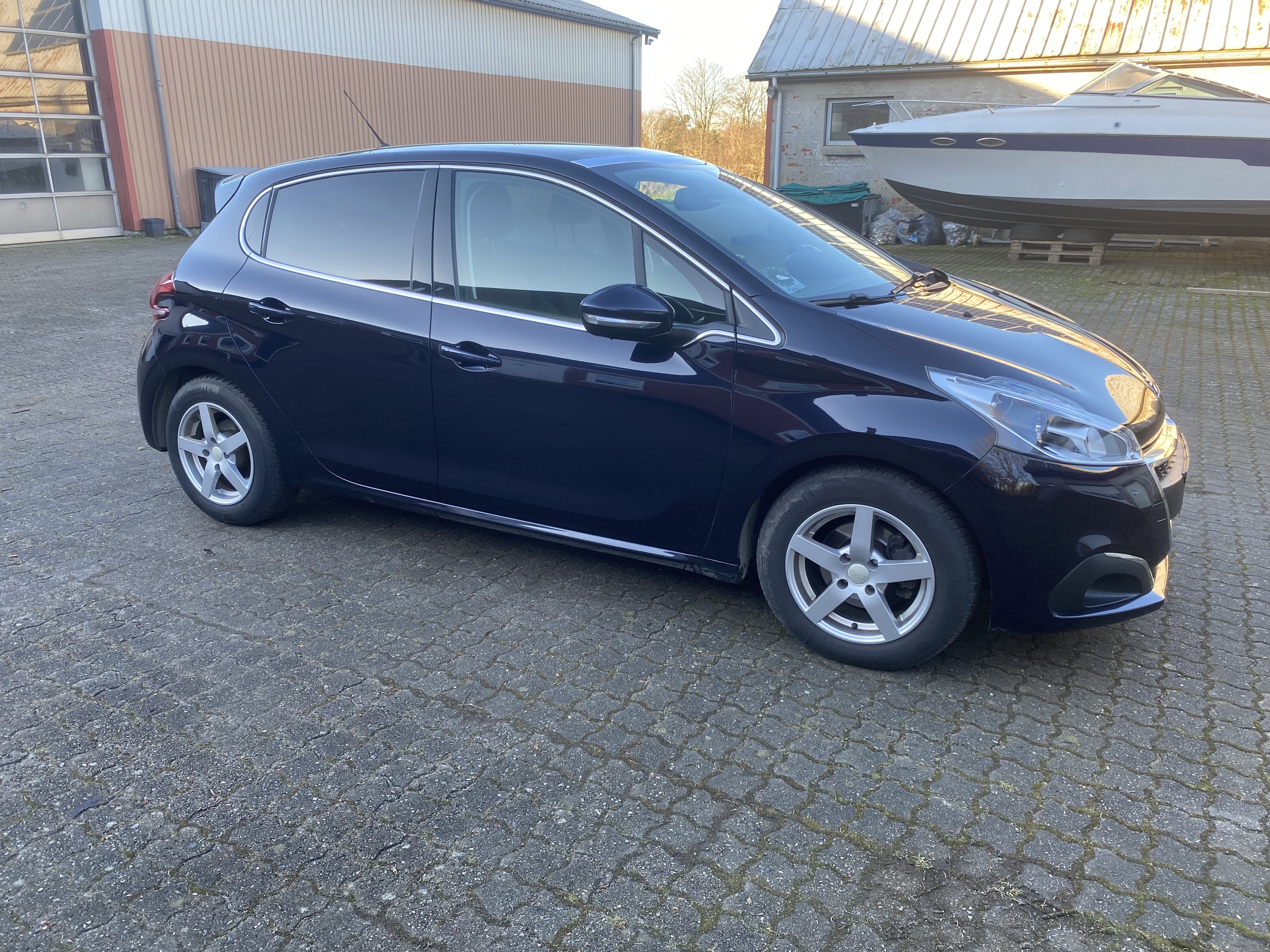 Peugeot 208 1,5 BlueHDi 100 SKY
