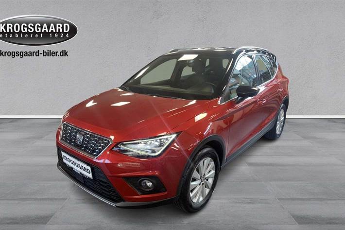 Rød Seat Arona fra 2018 set udefra