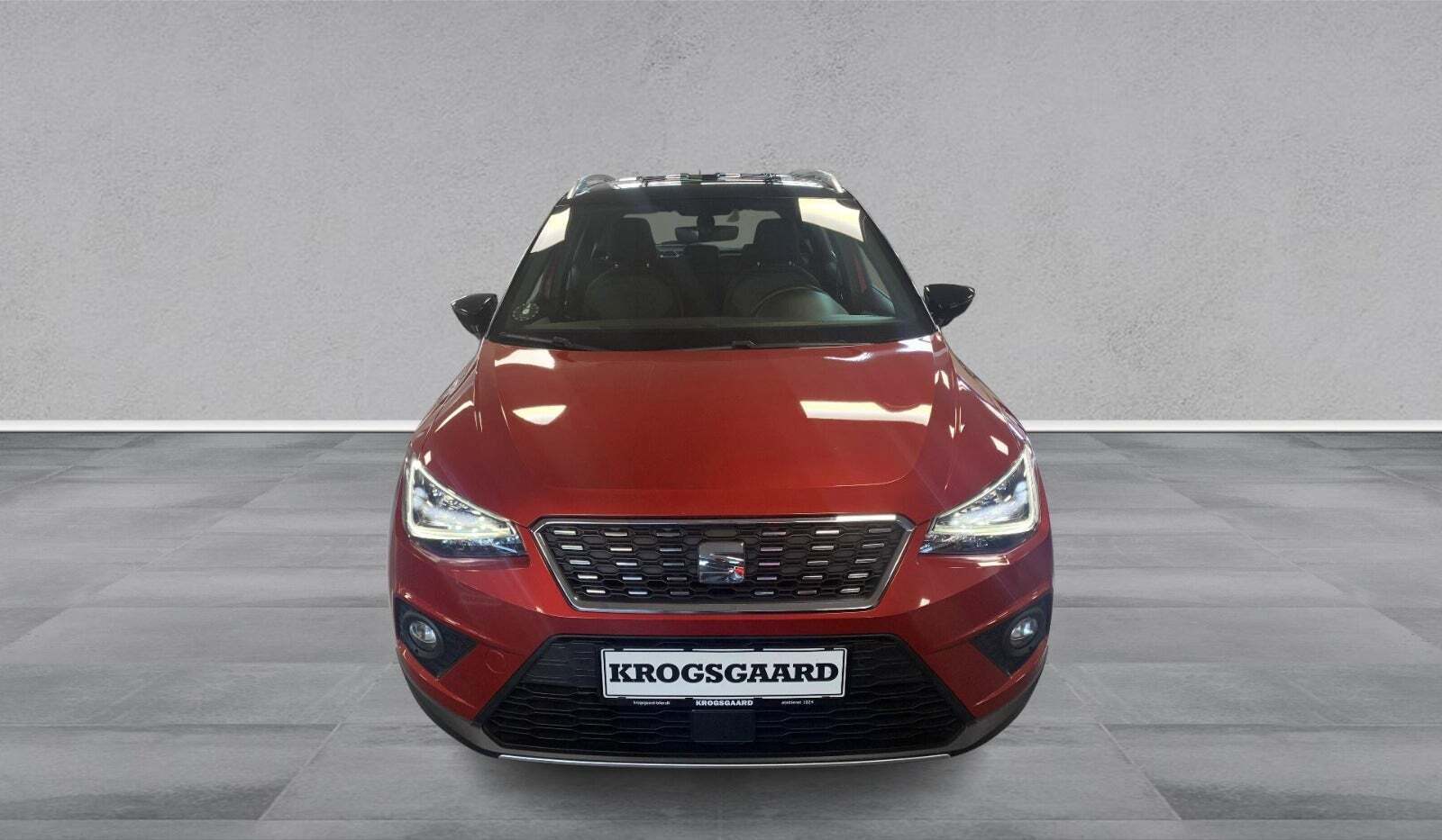 Rød Seat Arona fra 2018 set udefra