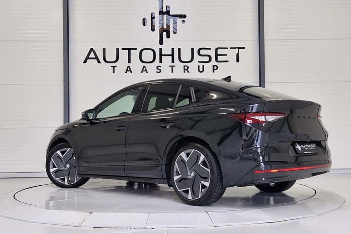 Sort Skoda Enyaq fra 2022