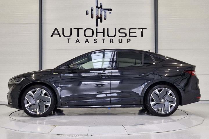 Sort Skoda Enyaq fra 2022