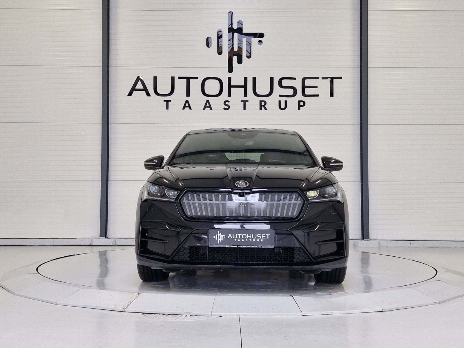 Sort Skoda Enyaq fra 2022