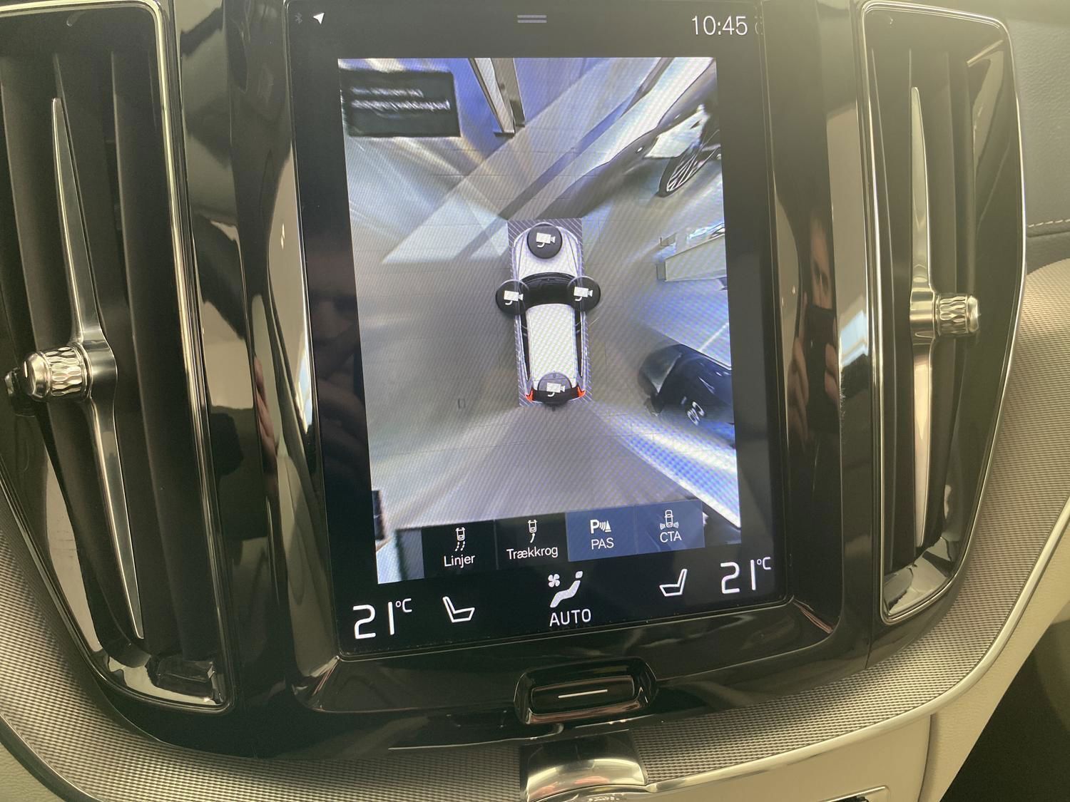 Sort Volvo XC60 fra 2018