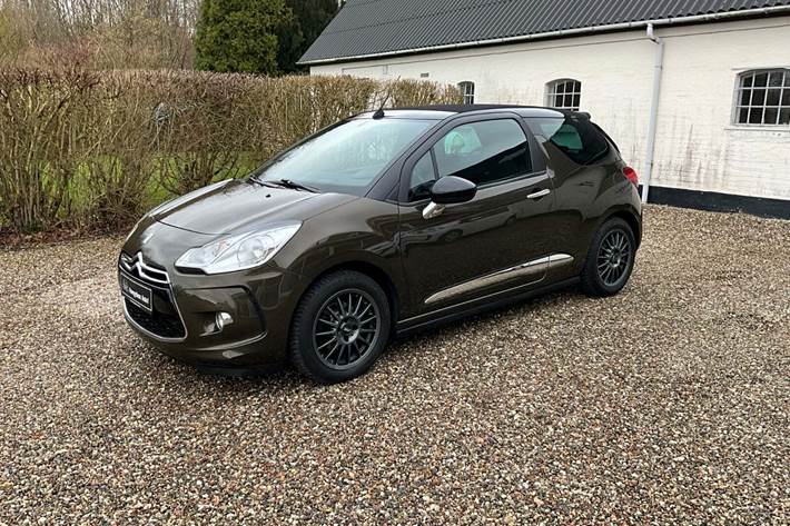 Brun Citroën DS3 fra 2014