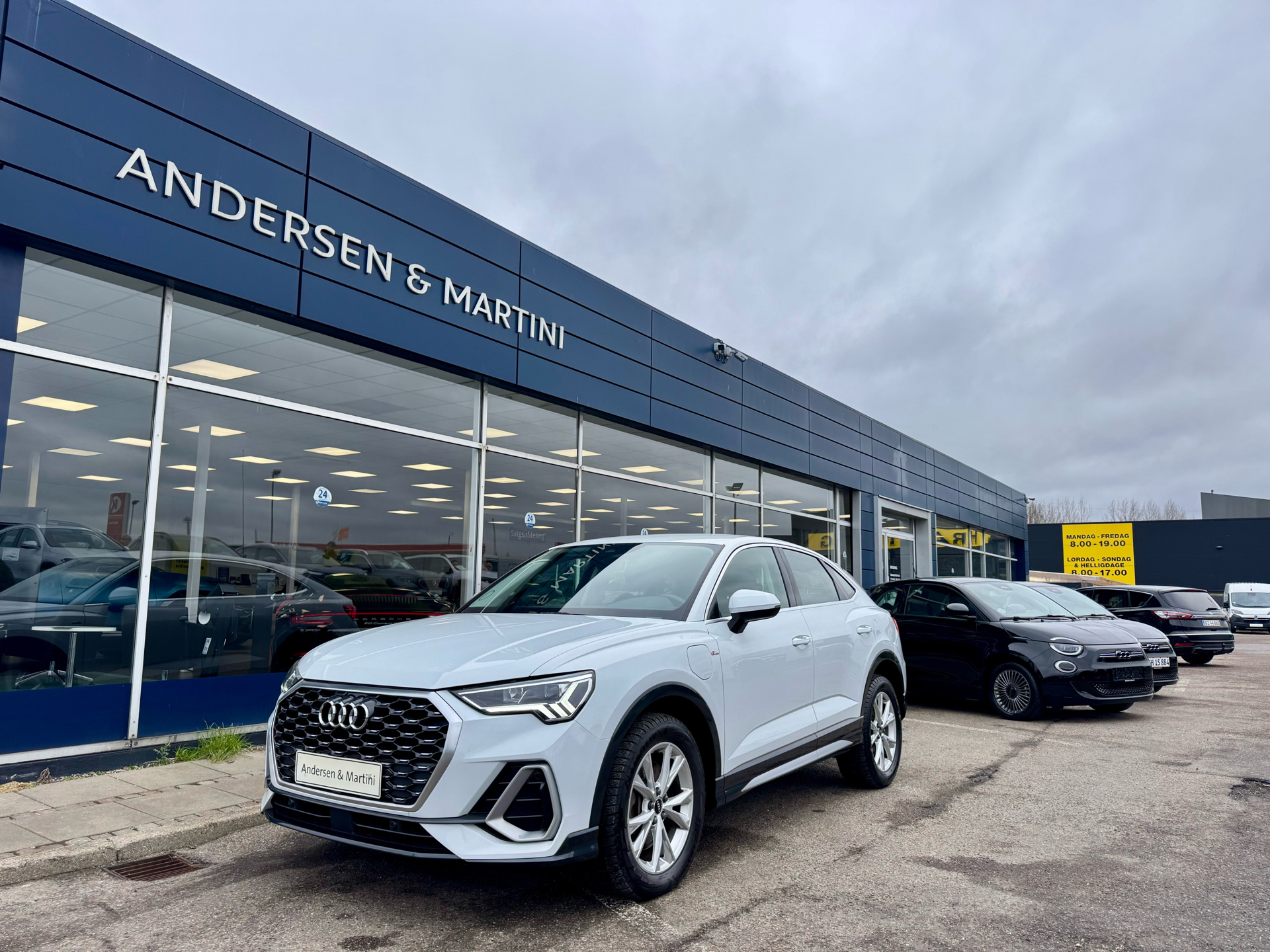 Hvid Audi Q3 fra 2021