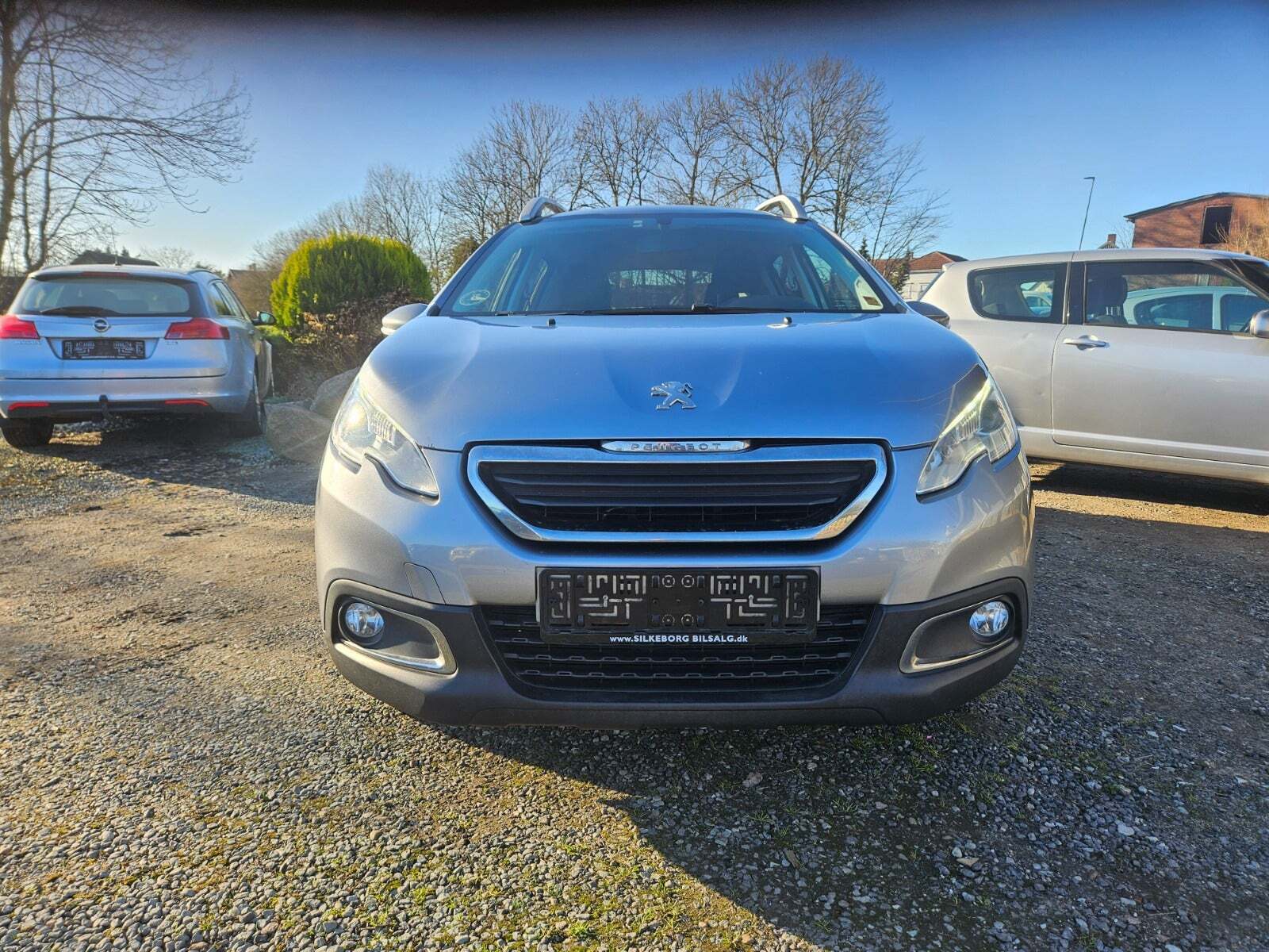 Grå Peugeot 2008 fra 2013