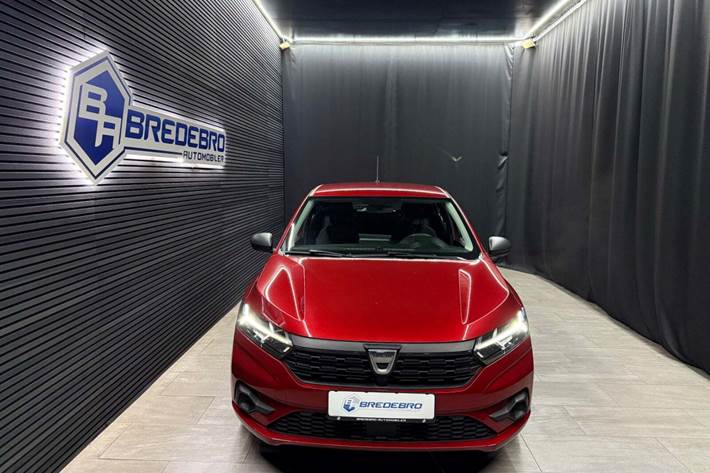 Rød Dacia Sandero fra 2021