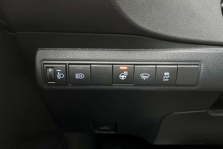 Grå Suzuki Swace fra 2020