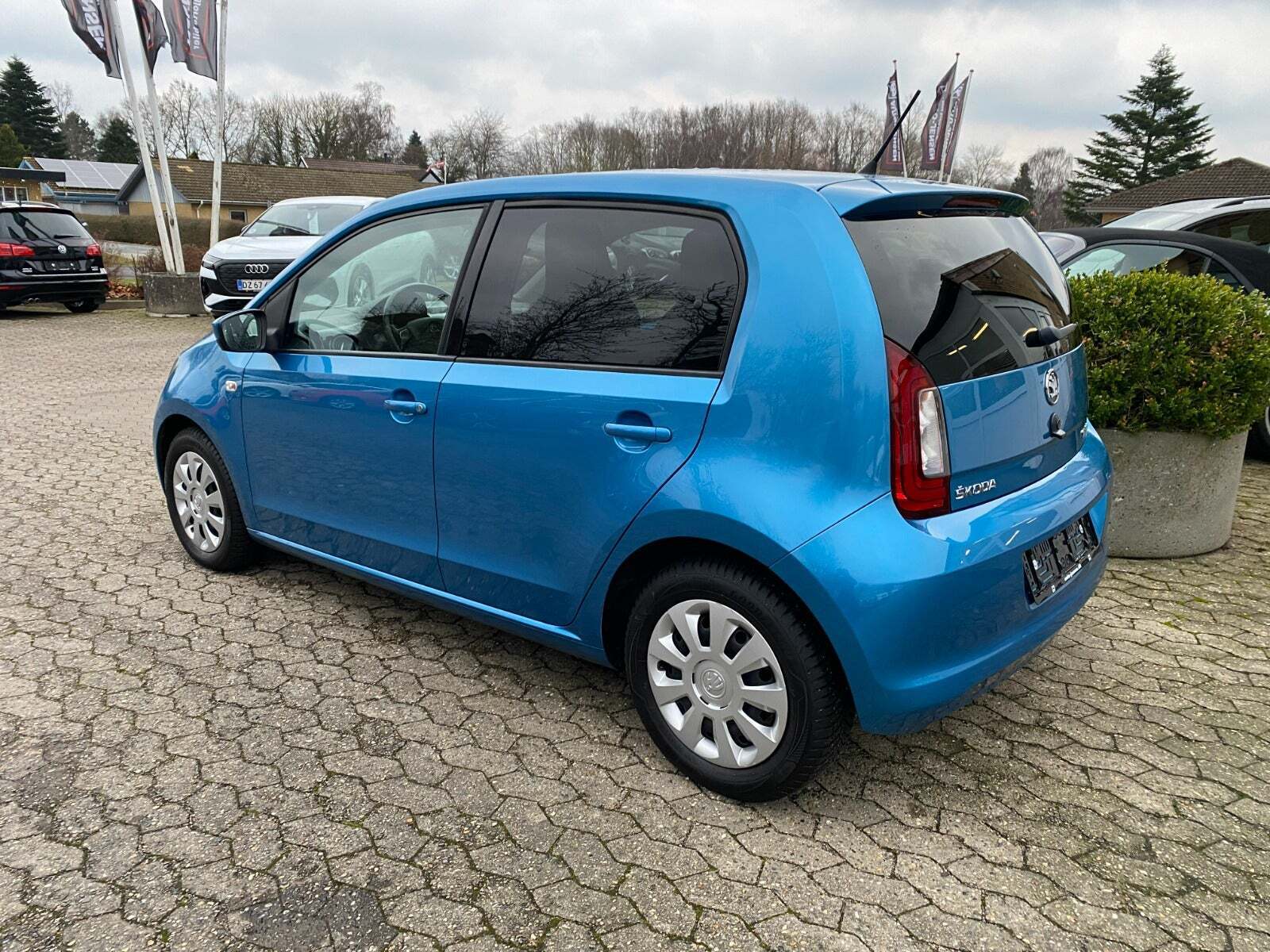 Blå Skoda Citigo fra 2018