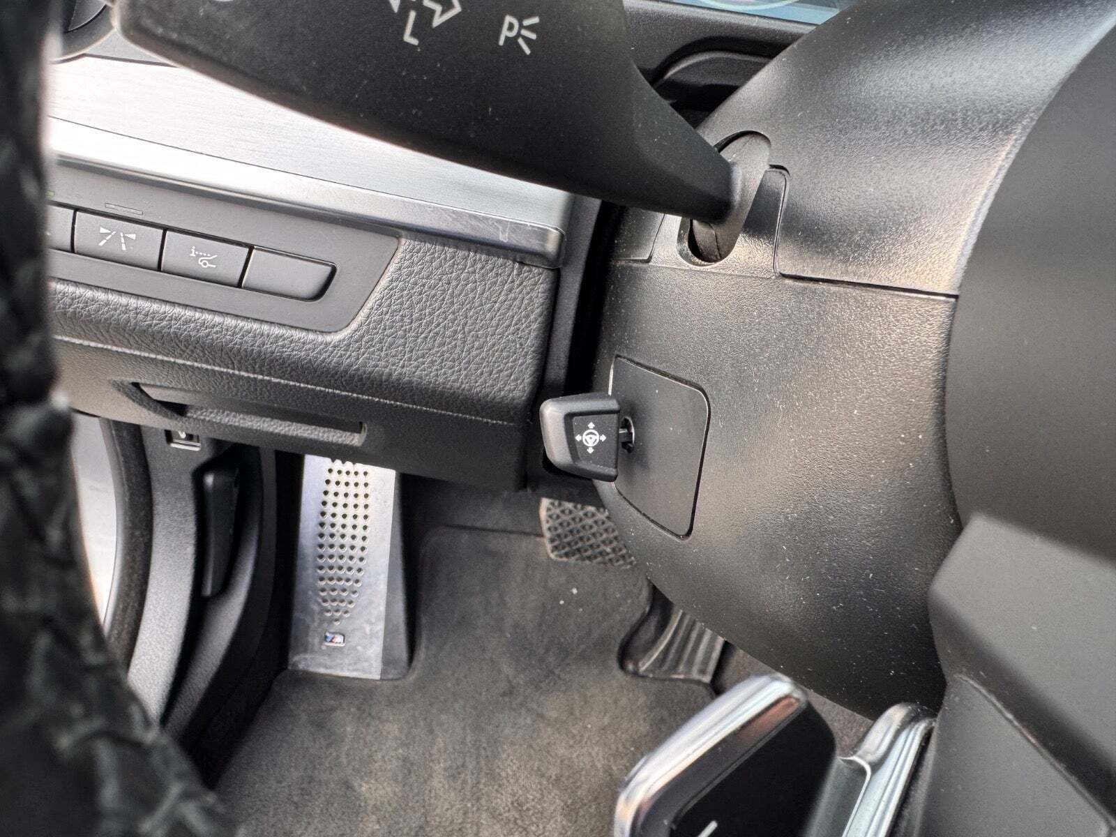 Grå BMW M550d fra 2015