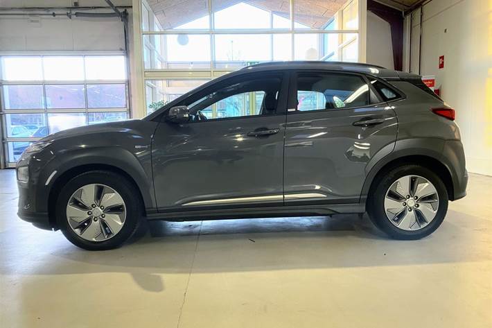 Grå Hyundai Kona fra 2020