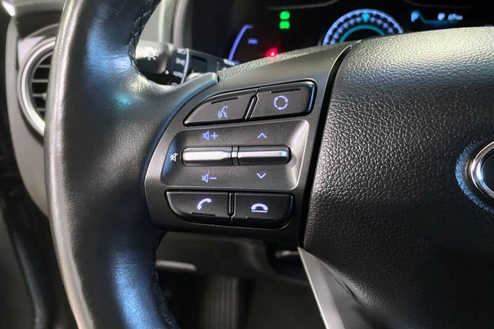 Grå Hyundai Kona fra 2020