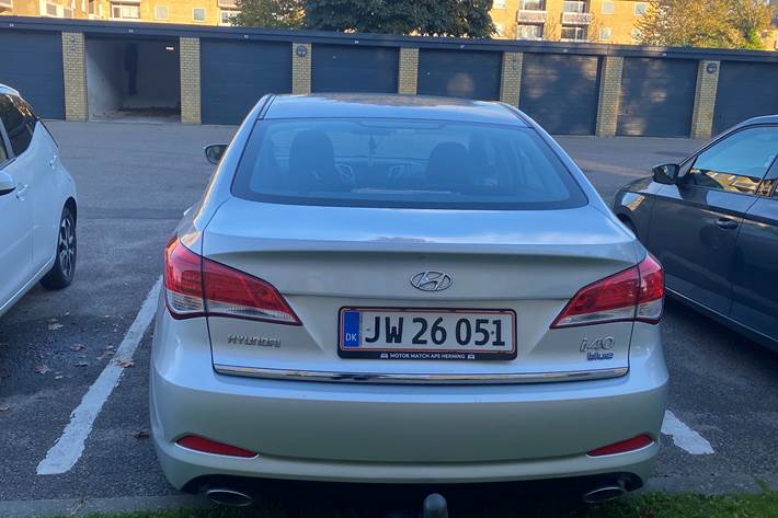 Grå Hyundai i40 fra 2012