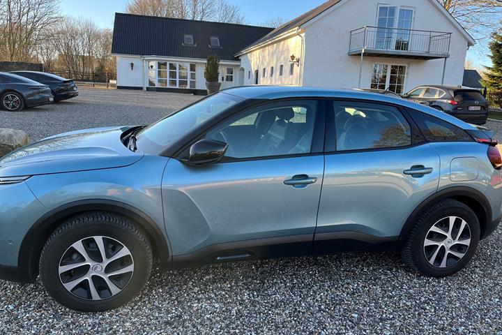 Blå Citroën ë-C4 fra 2020