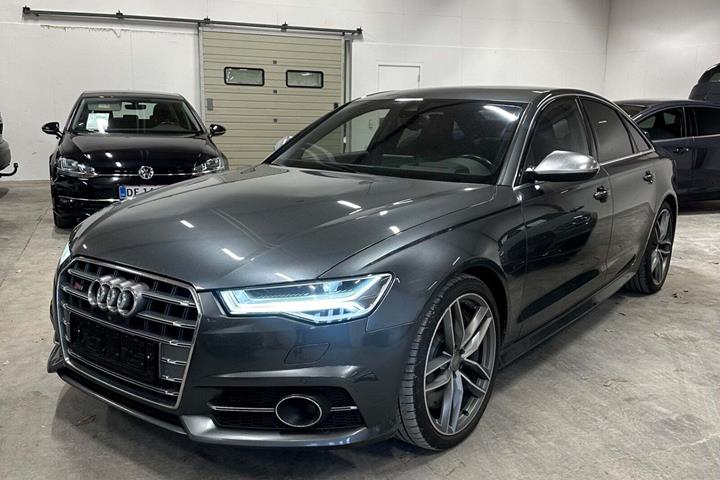 Grå Audi S6 fra 2015