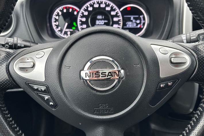 Sølv Nissan Note fra 2015