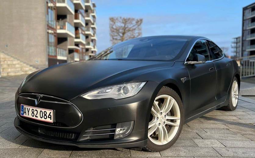 Tesla Model S