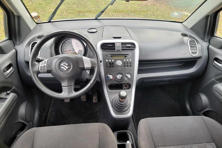 Hvid Suzuki Alto fra 2008