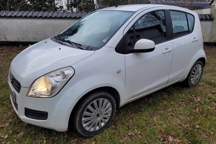 Hvid Suzuki Alto fra 2008