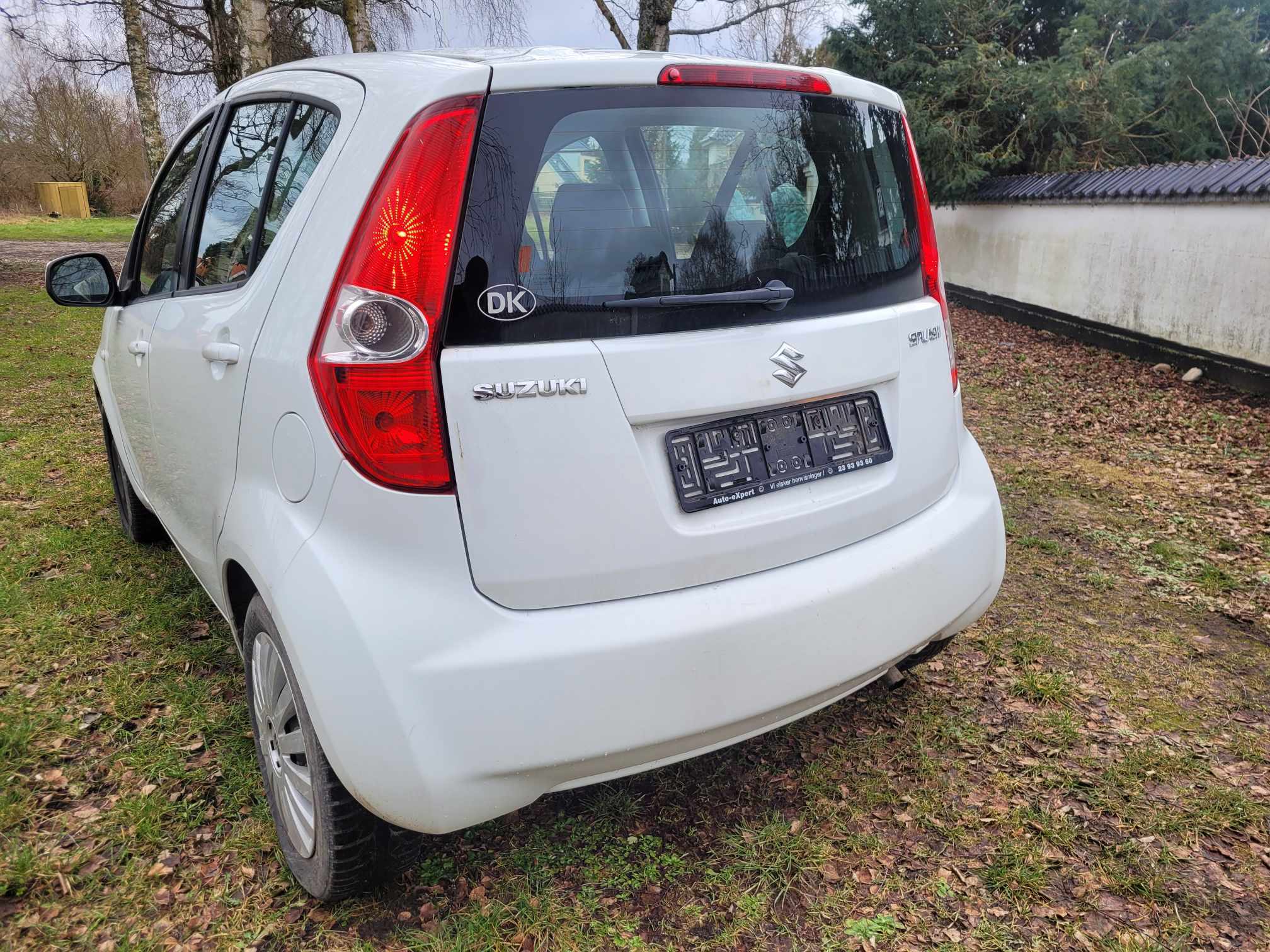 Hvid Suzuki Alto fra 2008