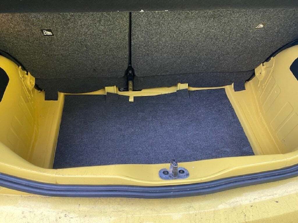 Gul Seat Mii fra 2018
