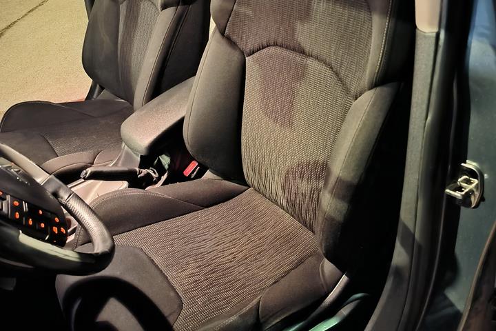 Grå Citroën C5 fra 2011
