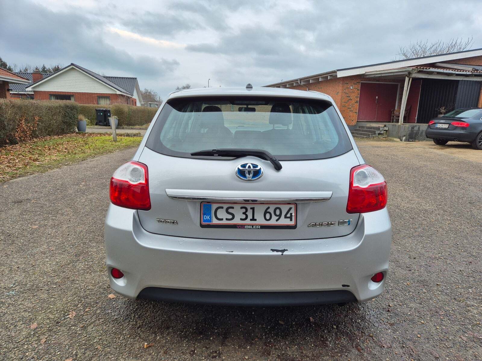 Grøn Toyota Auris fra 2010