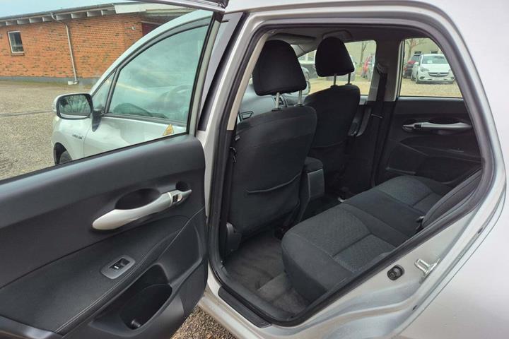 Grøn Toyota Auris fra 2010