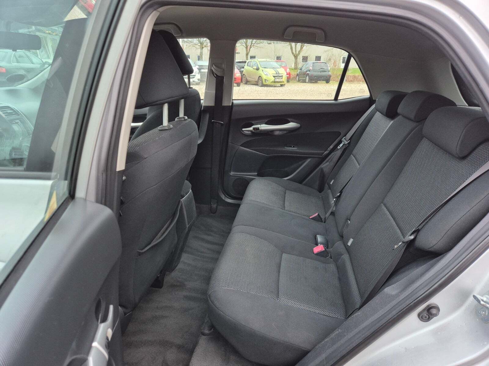 Grøn Toyota Auris fra 2010