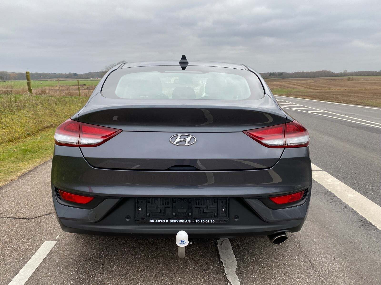 Grå Hyundai i30 fra 2018 set udefra