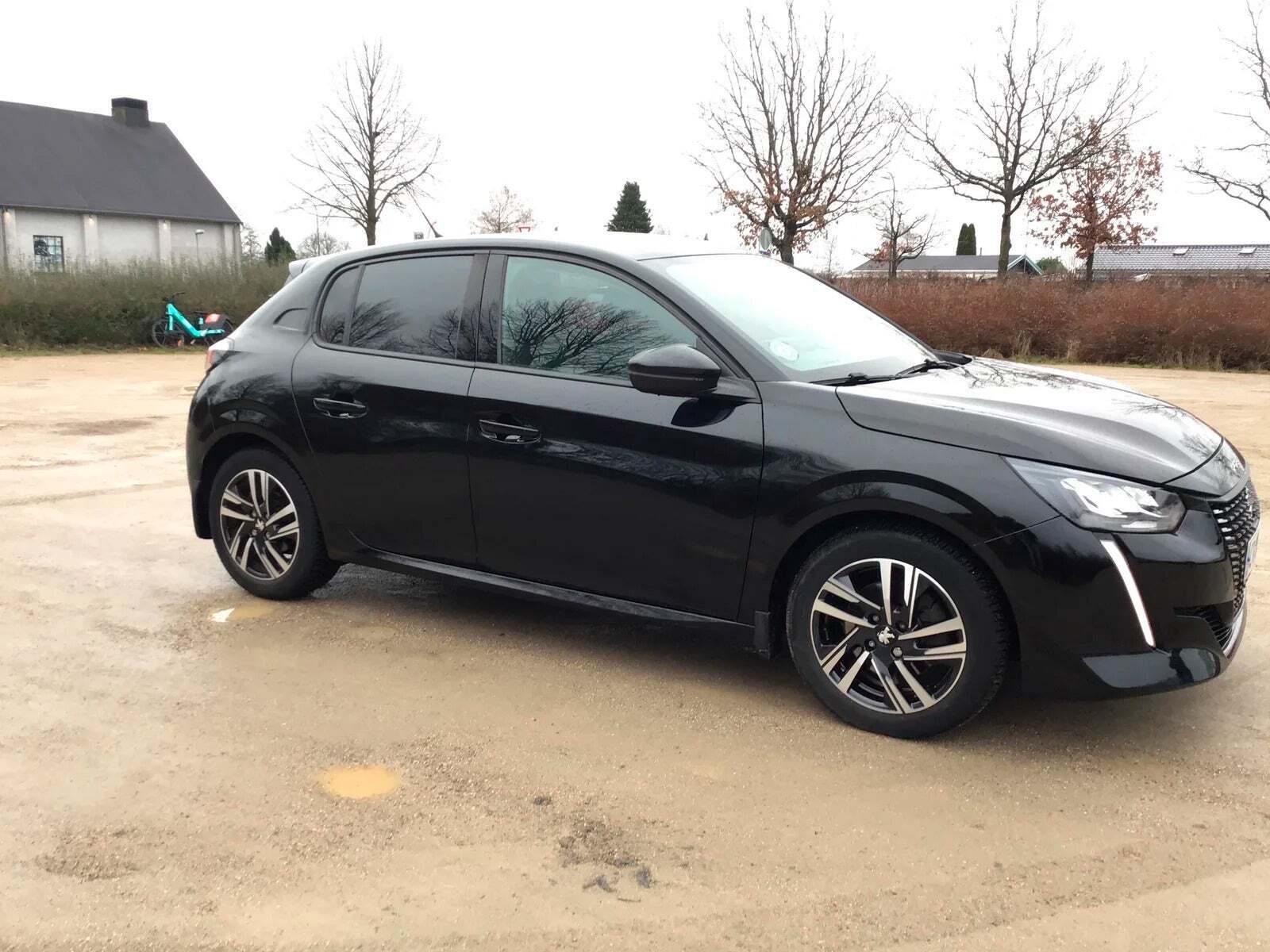 undefined Peugeot 208 fra 2020