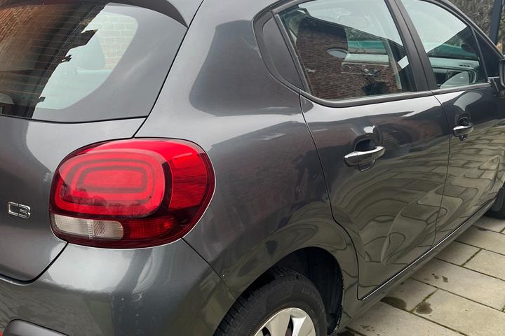 Grå Citroën C3 fra 2017