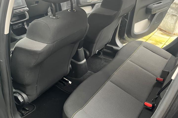 Grå Citroën C3 fra 2017