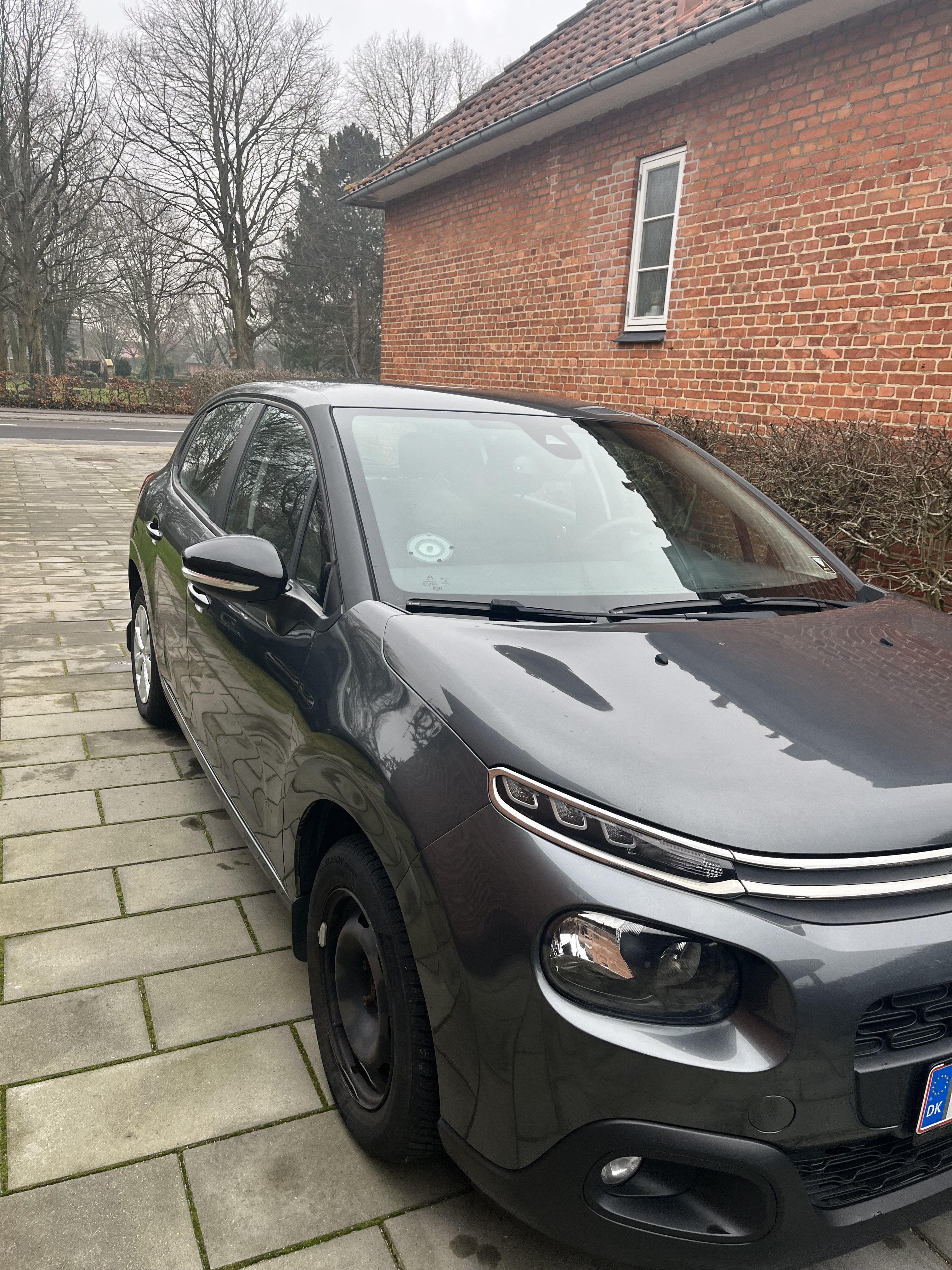 Grå Citroën C3 fra 2017