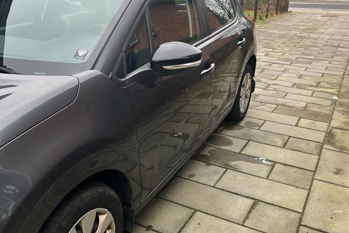 Grå Citroën C3 fra 2017