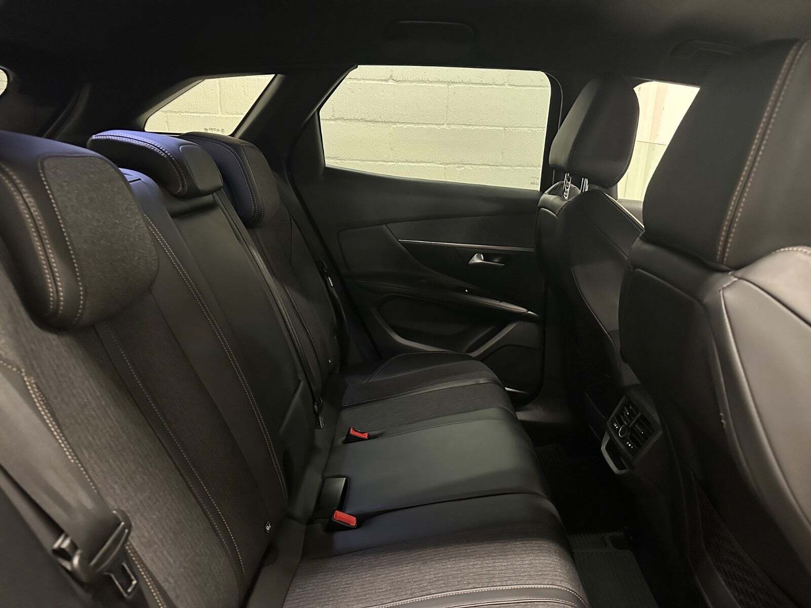 undefined Peugeot 3008 fra 2018 set indefra