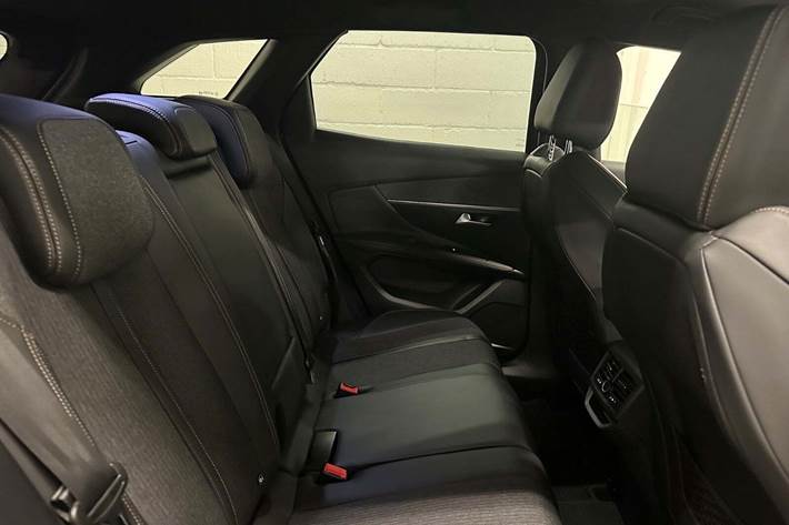 undefined Peugeot 3008 fra 2018 set indefra