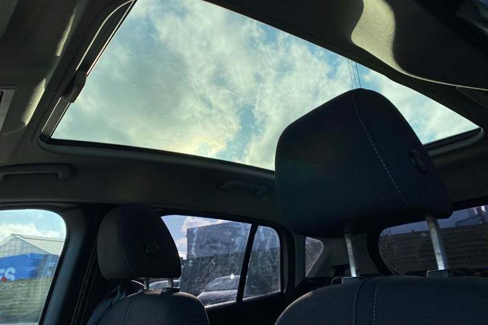 Grå Ford B-MAX fra 2013