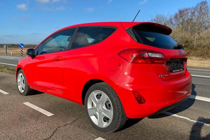 Rød Ford Fiesta fra 2018