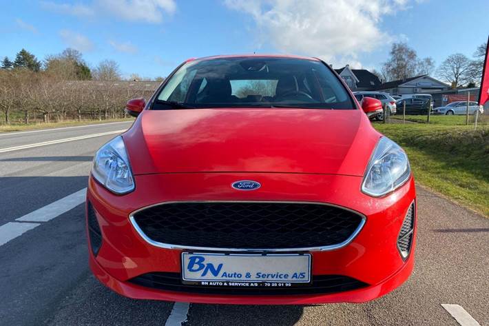 Rød Ford Fiesta fra 2018